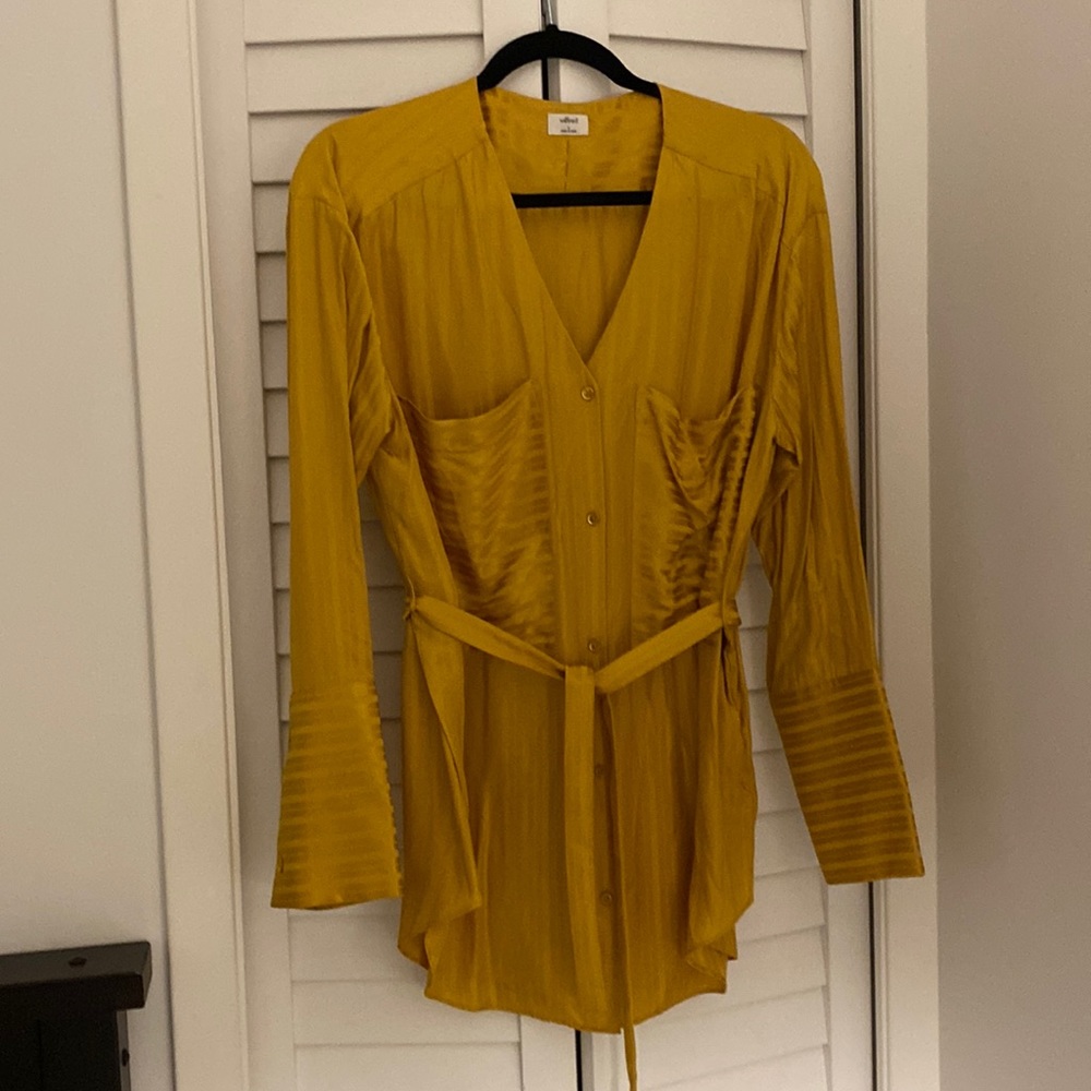 Gold blouse with tie around the waist
